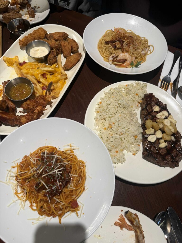Seafood pasta close-up at Outback Steakhouse Jamsil
