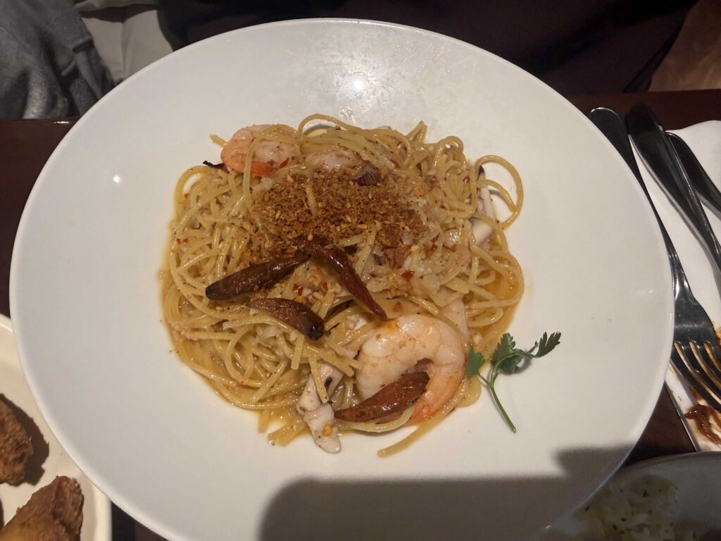 Spicy aglio olio pasta detail at Outback Steakhouse Jamsil