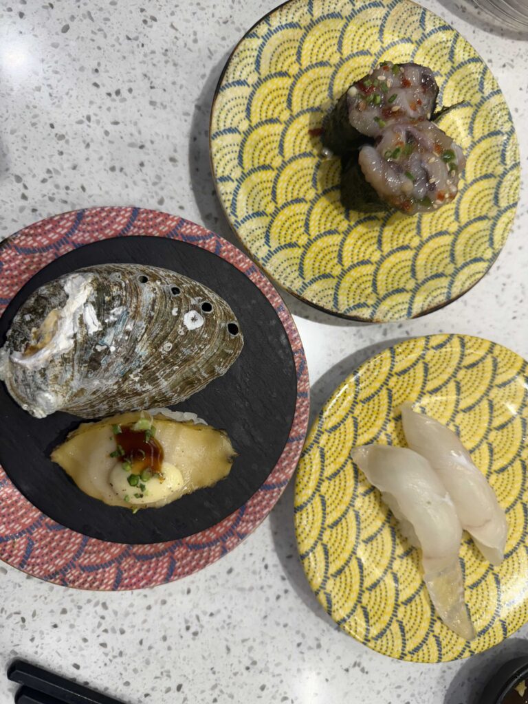 Grilled shrimp cheese sushi Korean conveyor belt kaiten zushi