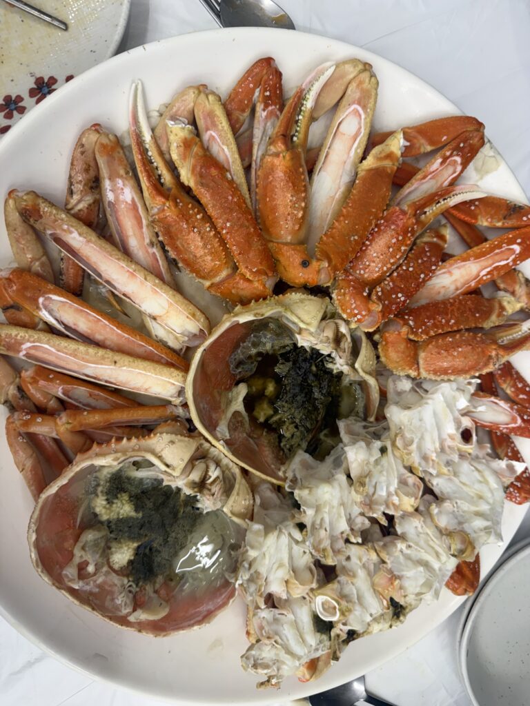 Korean sashimi hoe raw fish platter at Meoguri Hoetjip Daepohang