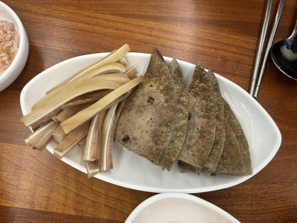 Sundae blood sausage sliced side dish plate Dalbit-e Goeun Sokcho restaurant