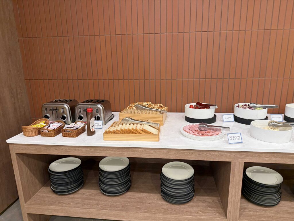 Oak Valley Resort breakfast buffet bread and cold cuts station morning spread