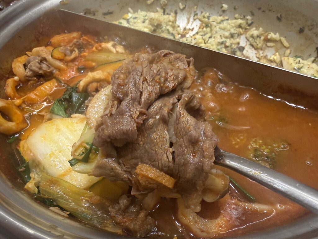Shabeu 20 spicy shabu-shabu cooked beef vegetables in broth Seoul Gangdong review