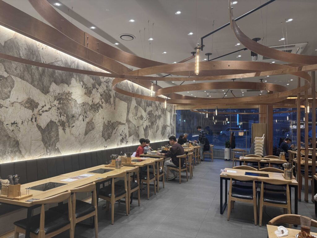 Shabeu 20 restaurant interior Seoul shabu-shabu buffet Gangdong