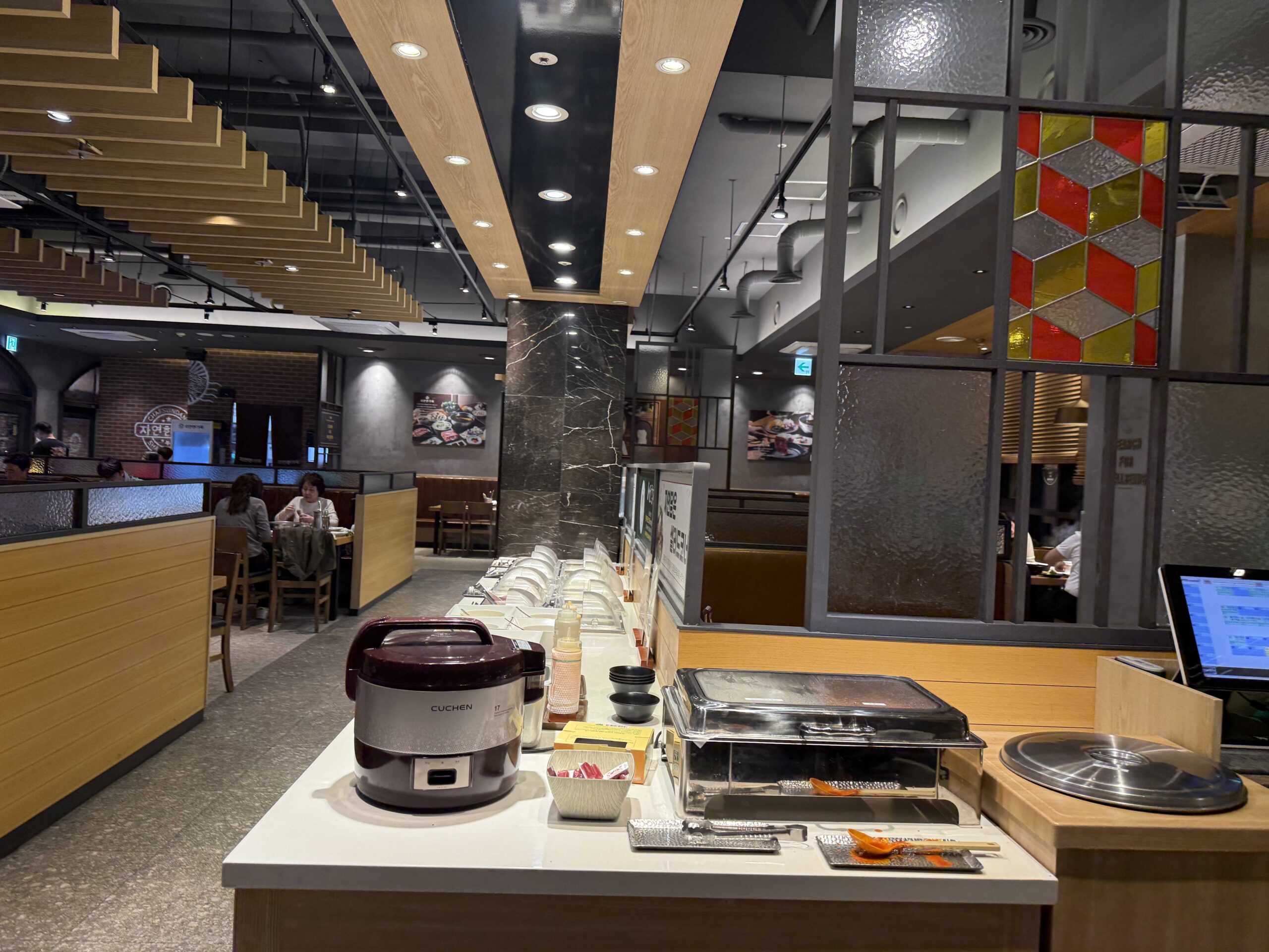 Chaesundang Hanam Misa panoramic interior with stained glass